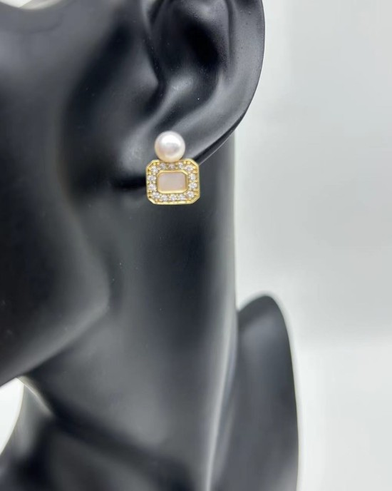 Square Pearl Earrings Square Pearl Earrings
