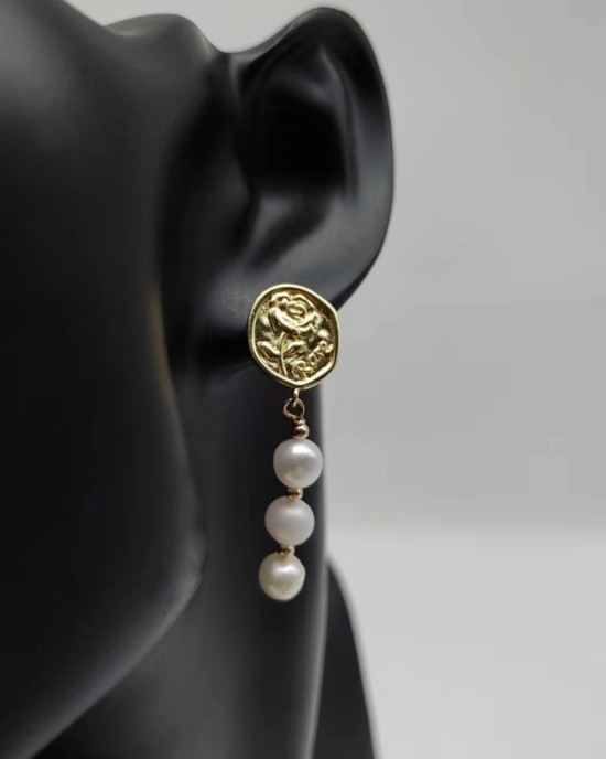 Three Pearl Earrings Three Pearl Earrings