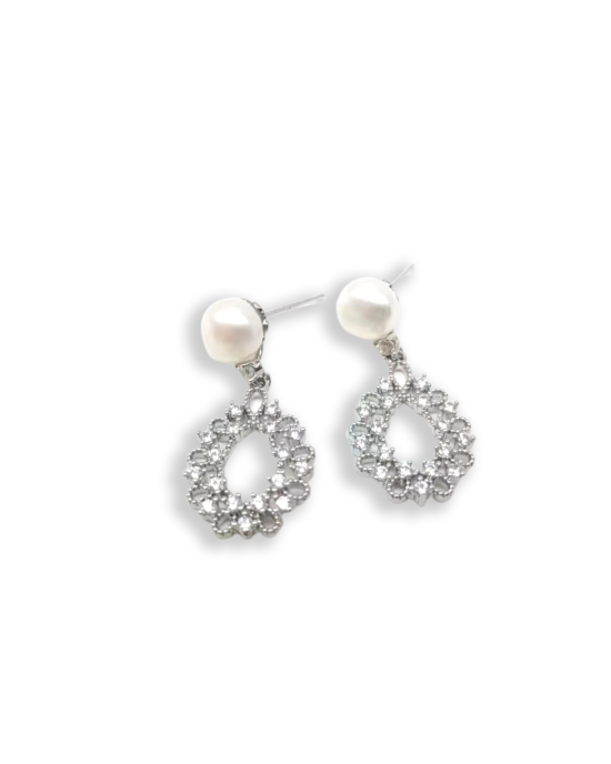Pearl Drop Earrings Pearl Drop Earrings